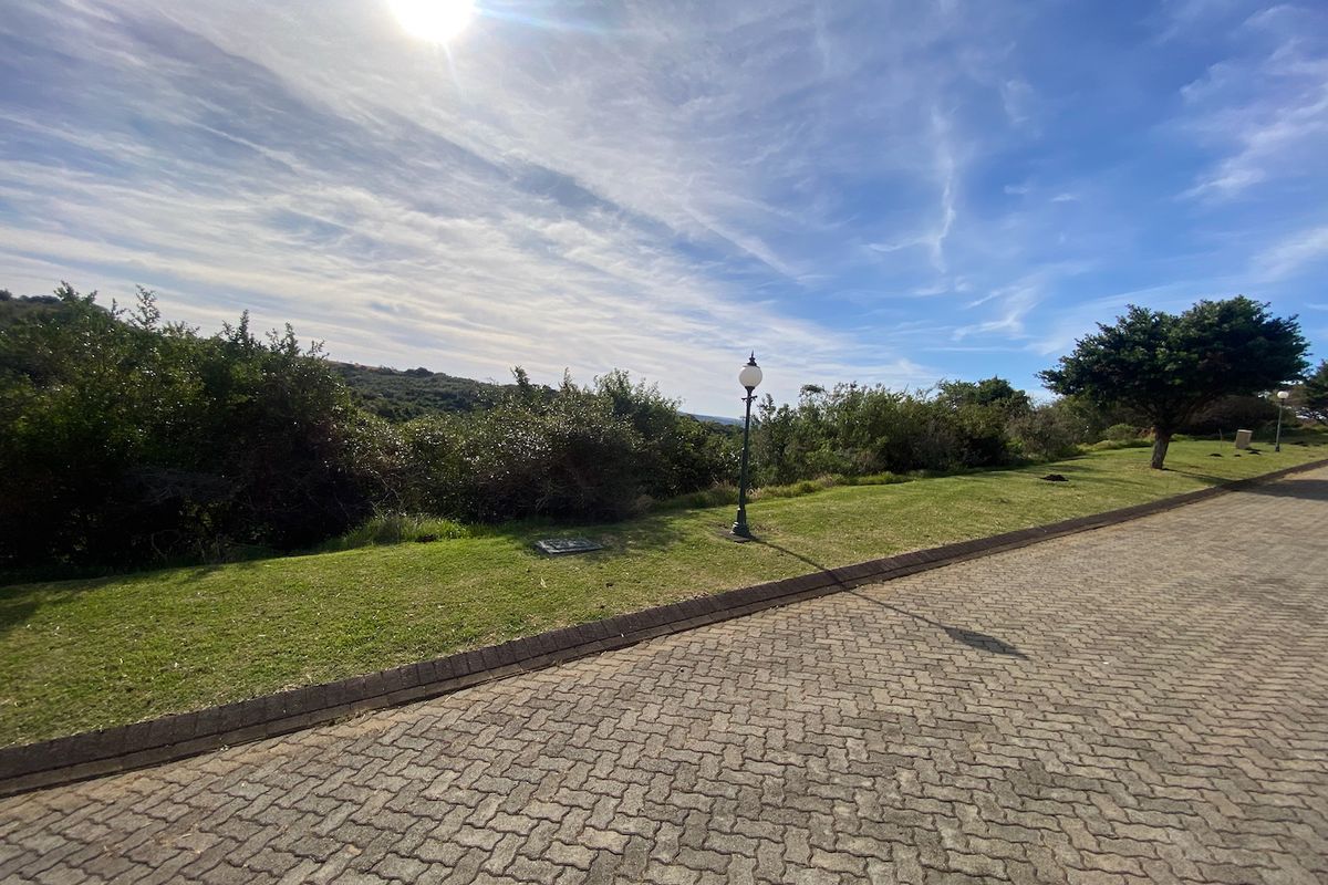 Plot in an Up-Market Estate - Photo 3