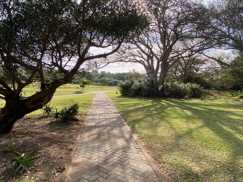 Plot in Up-Market Seaside Estate - Photo 8