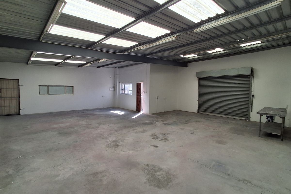 Secure 100m2 Commercial Warehouse – Chiselhurst - Photo 3