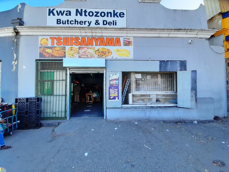 Prime Commercial Investment Opportunity in King Williamstown! - Photo 3