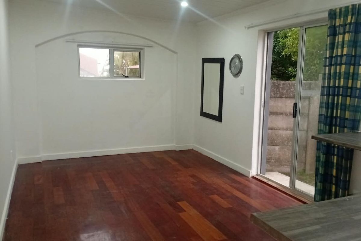 Available immediately - Photo 3