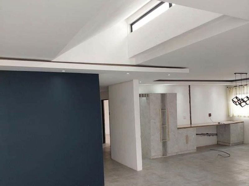 House For Sale In East London - Photo 4