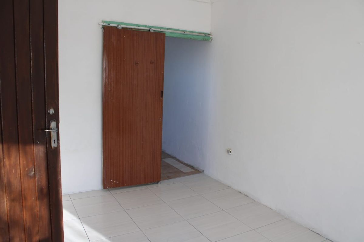 House For Sale In East London - Photo 5