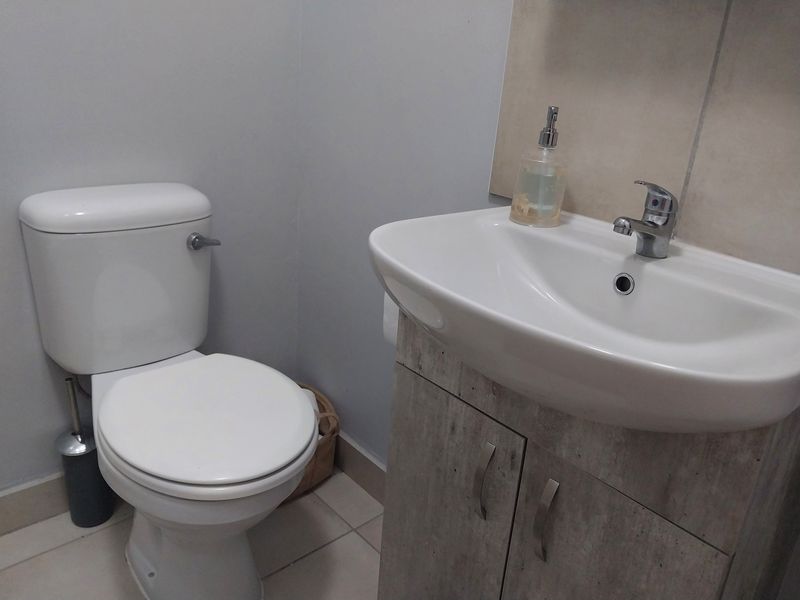 Starter Home - Photo 8