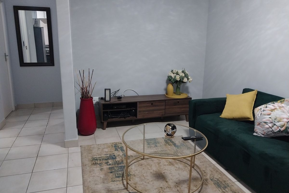 Starter Home - Photo 3