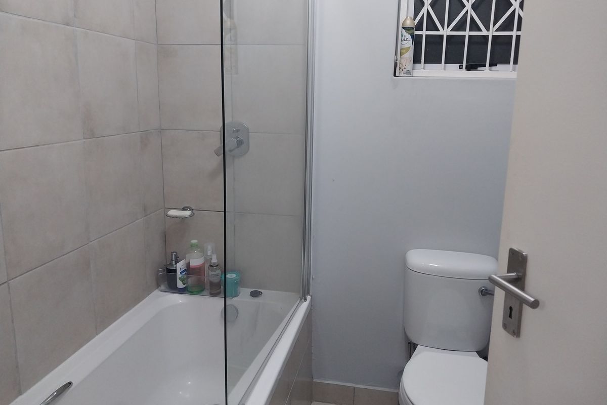 Starter Home - Photo 5