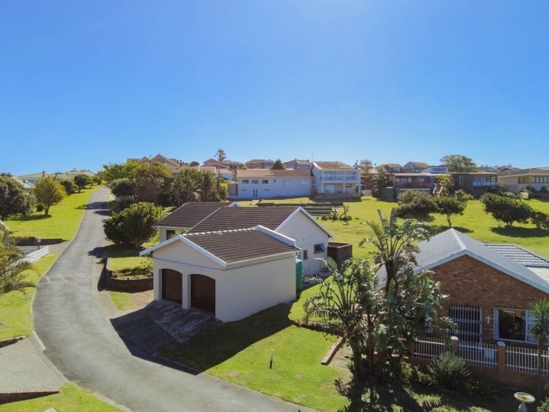 House For Sale In East London - Photo 3