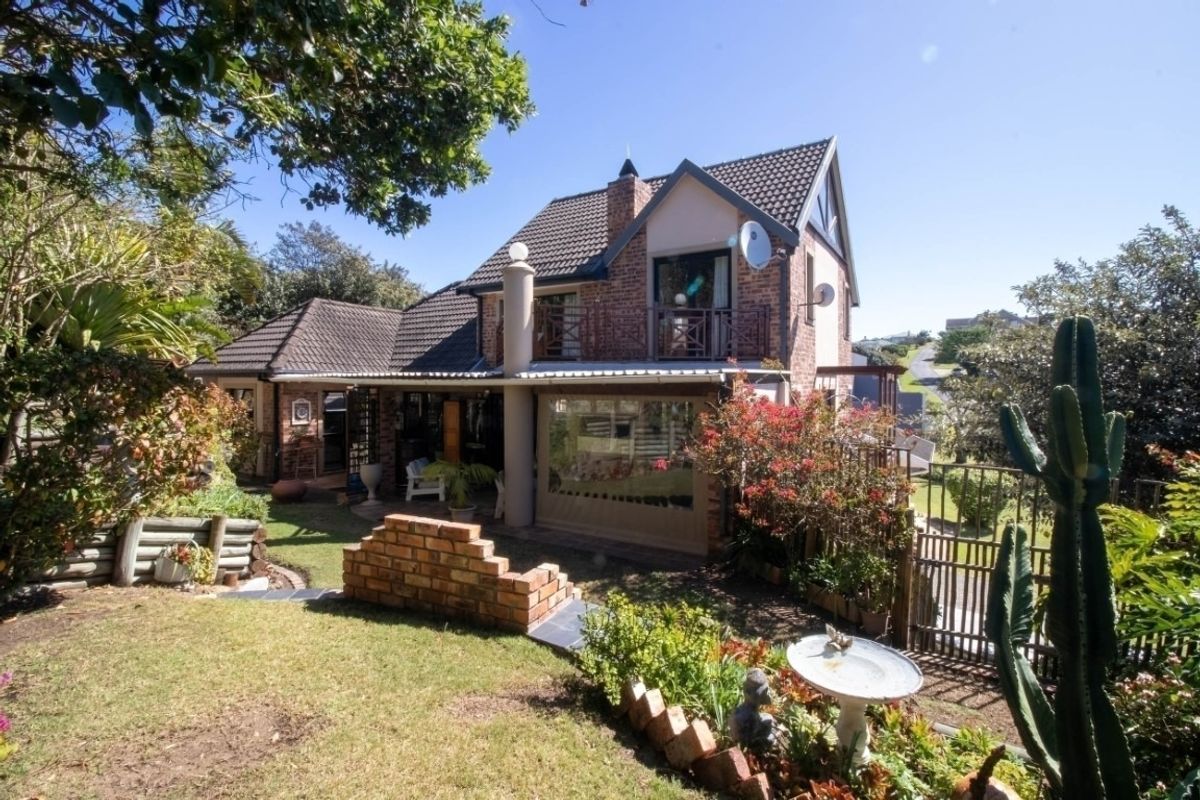 House For Sale In East London - Photo 2