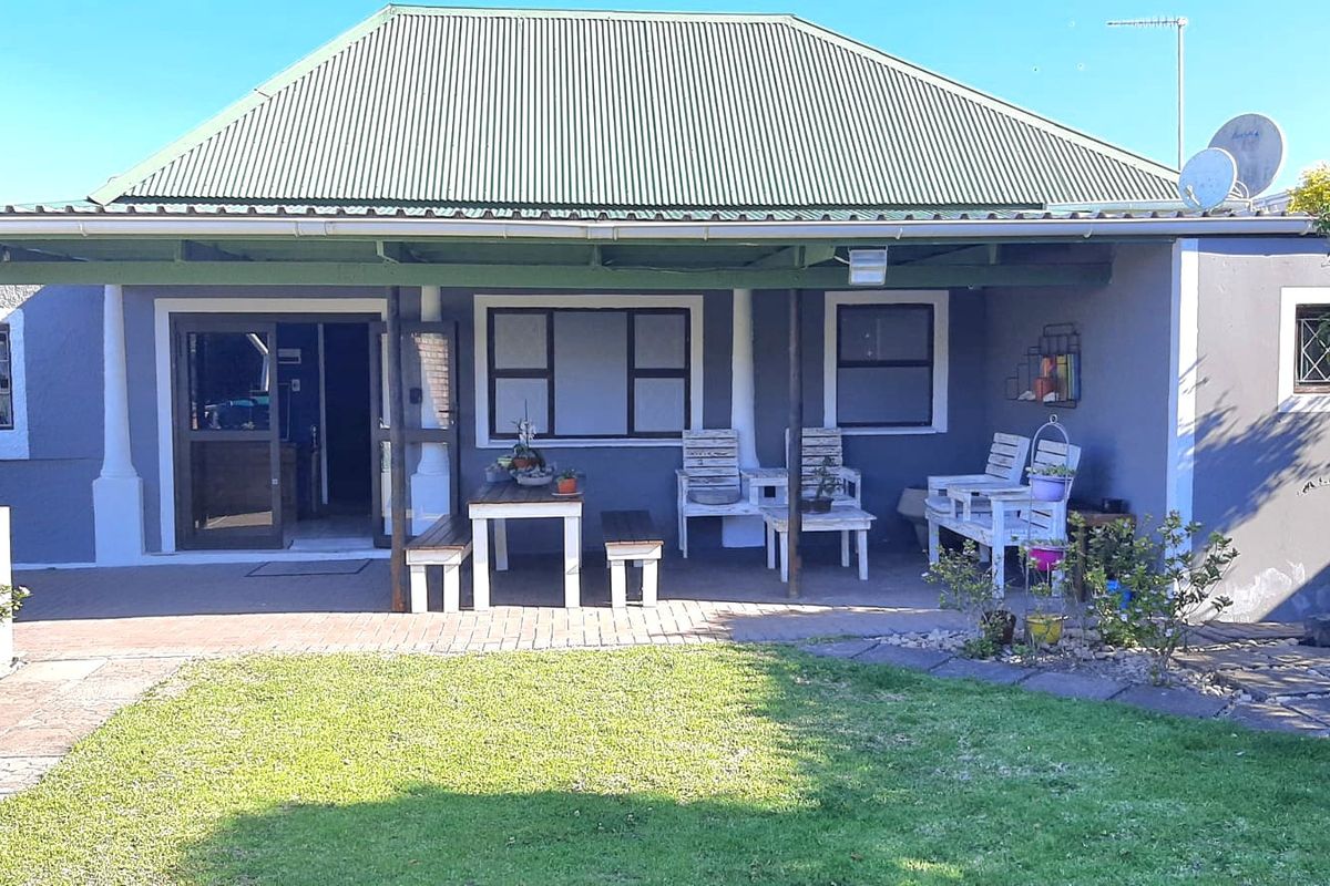 Lodge For Sale In East London - Photo 3