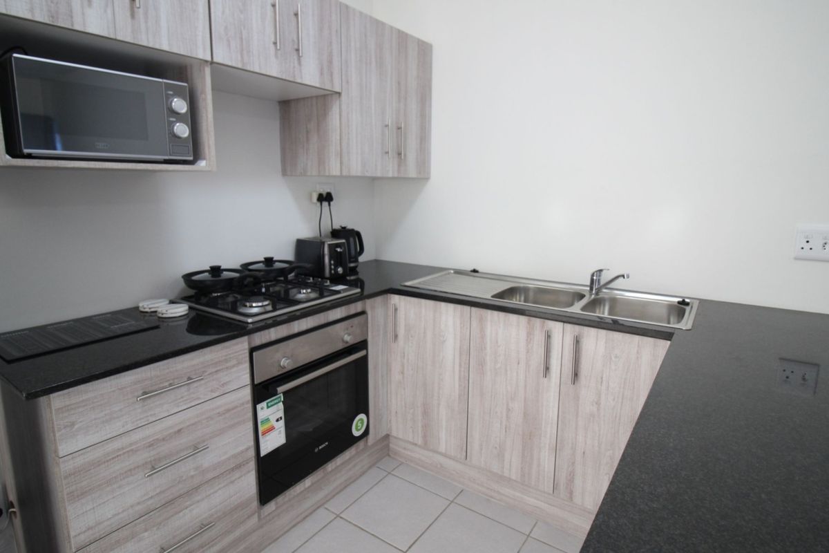 Apartment For Sale In East London - Photo 2
