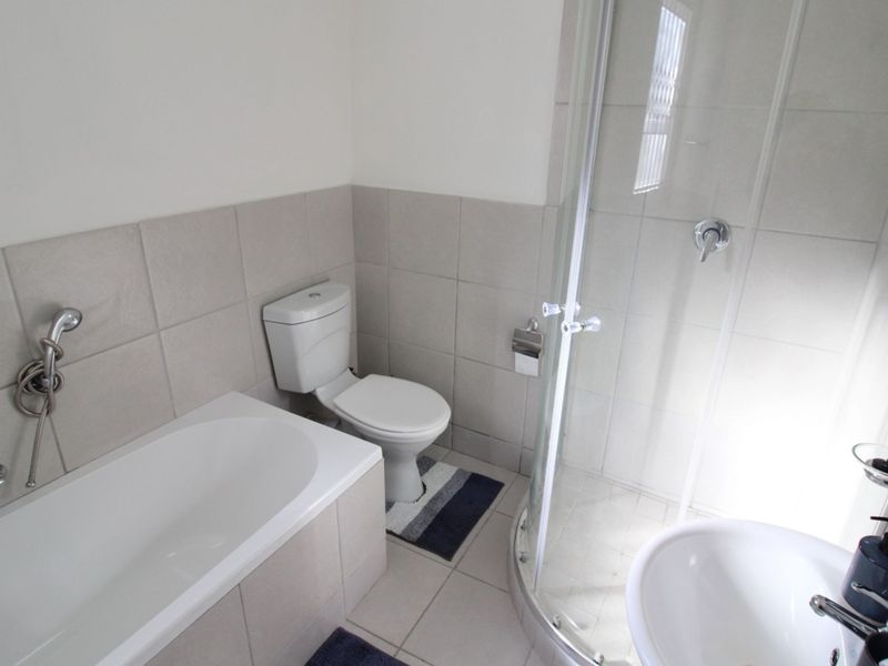 Apartment For Sale In East London - Photo 10