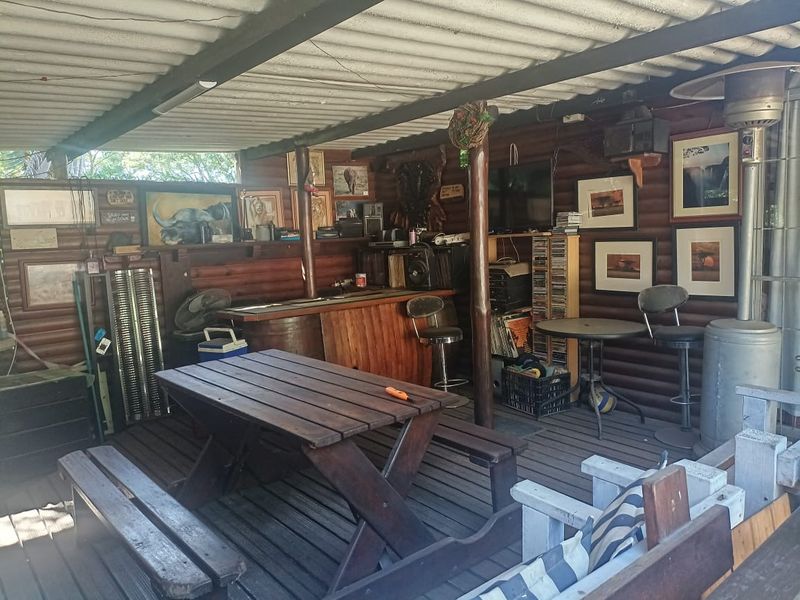 House For Sale In East London - Photo 9