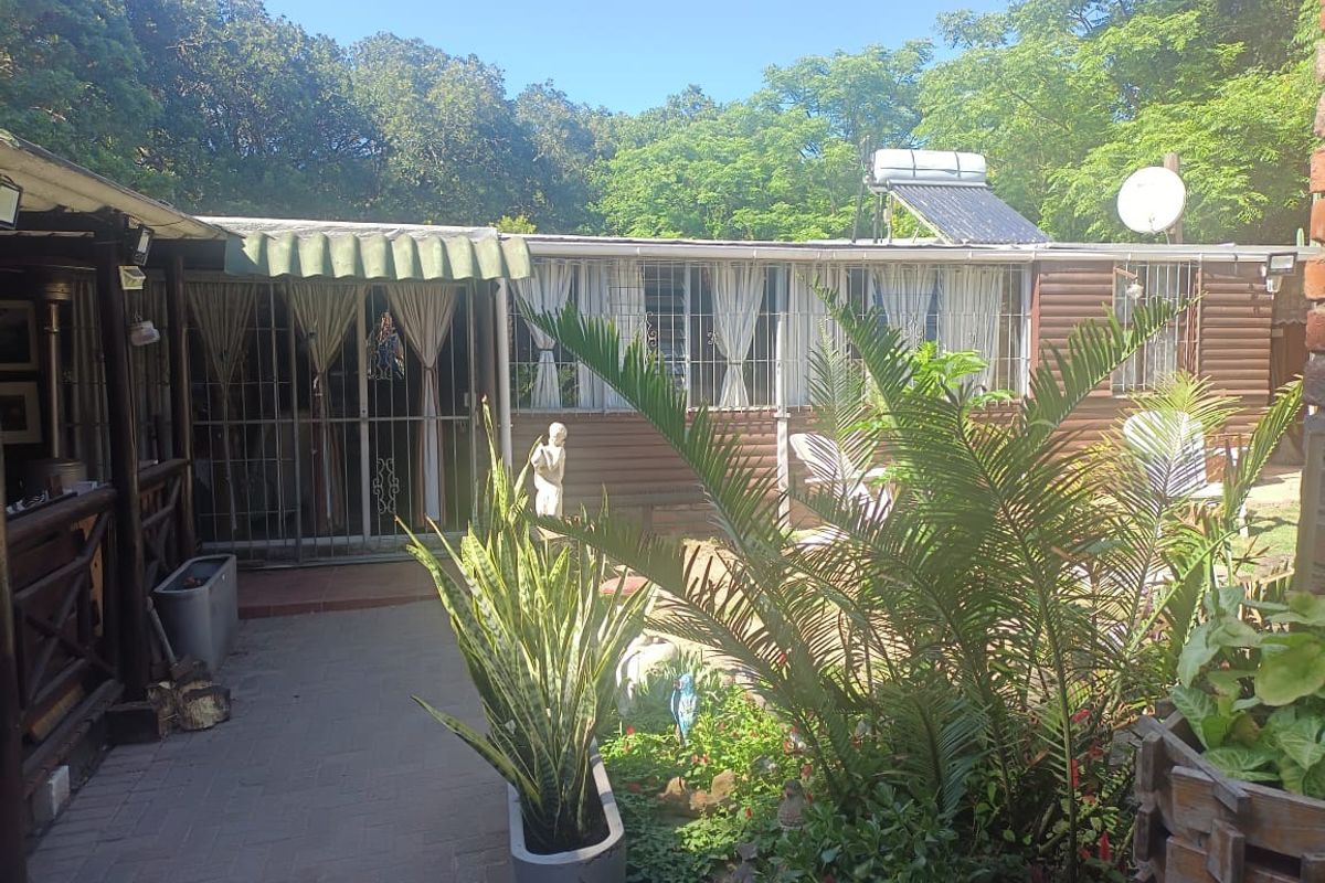 House For Sale In East London - Photo 5