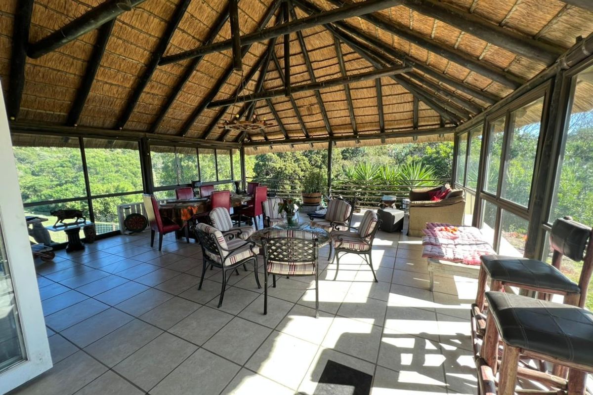 House For Sale In East London - Photo 2