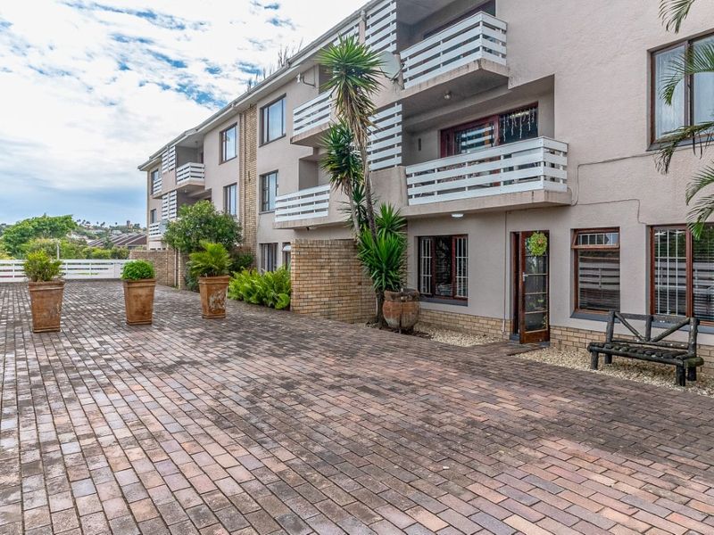 Townhouse For Sale In East London - Photo 9