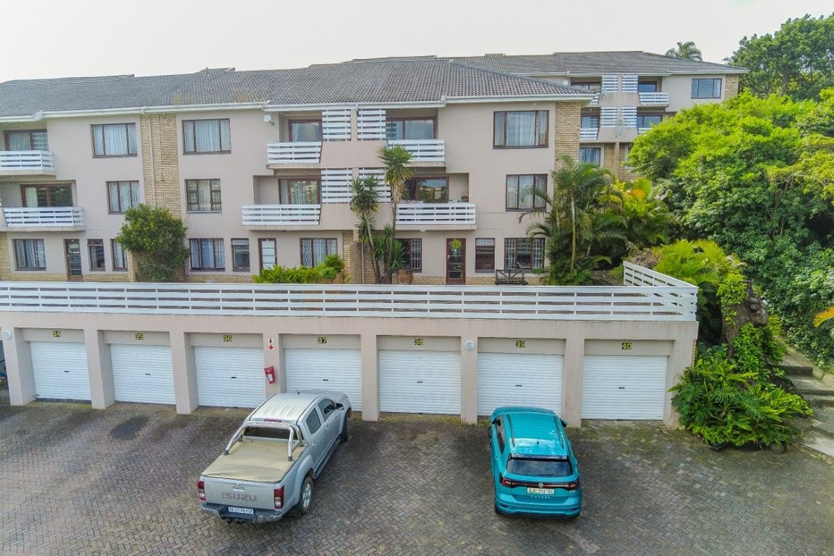 Townhouse For Sale In East London - Photo 5