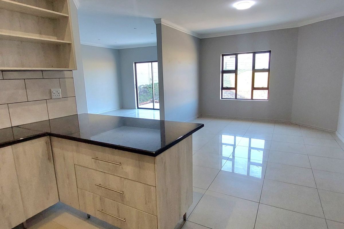 House For Sale In East London - Photo 5