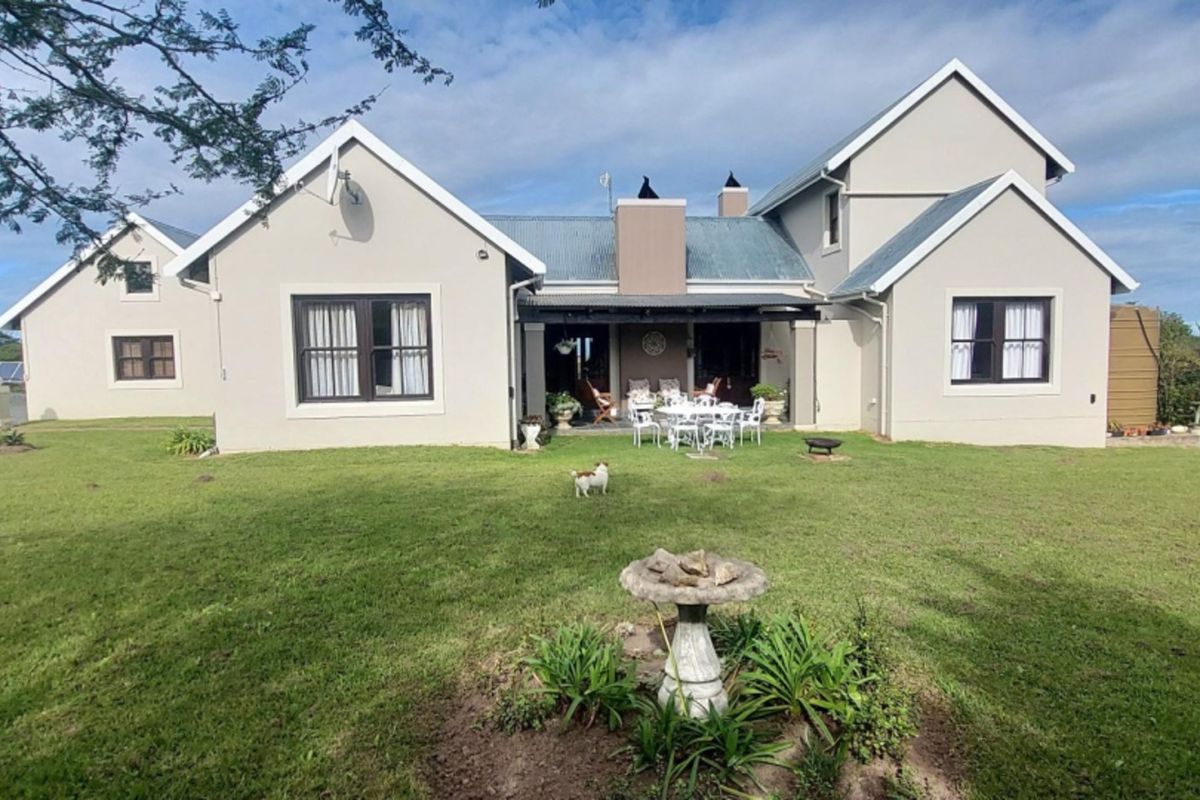 Smallholding For Sale In East London - Photo 4