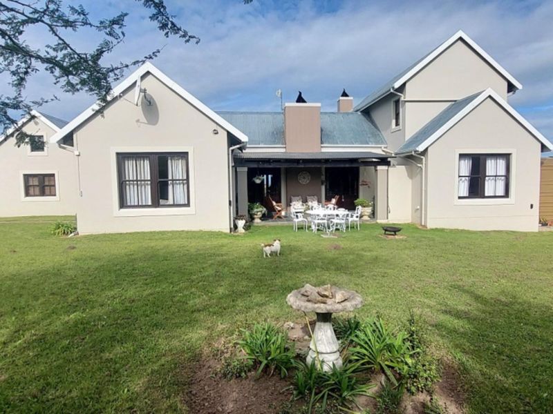 Smallholding For Sale In East London - Photo 4