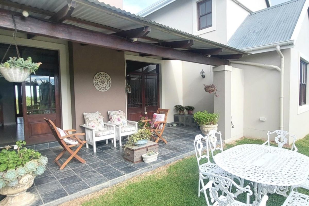 Smallholding For Sale In East London - Photo 5