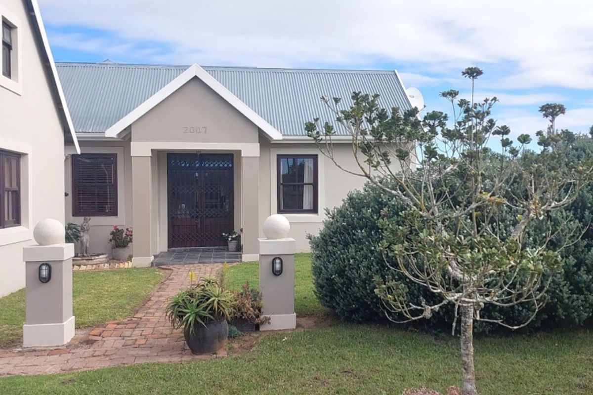 Smallholding For Sale In East London - Photo 3