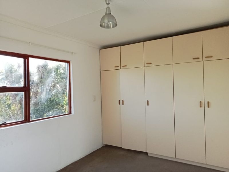 House For Sale In East London - Photo 7