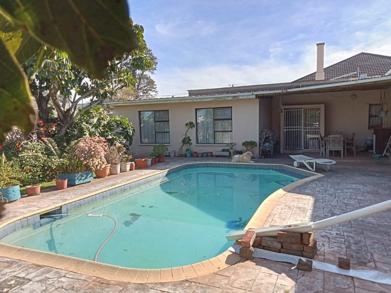 House For Sale In East London - Photo 4