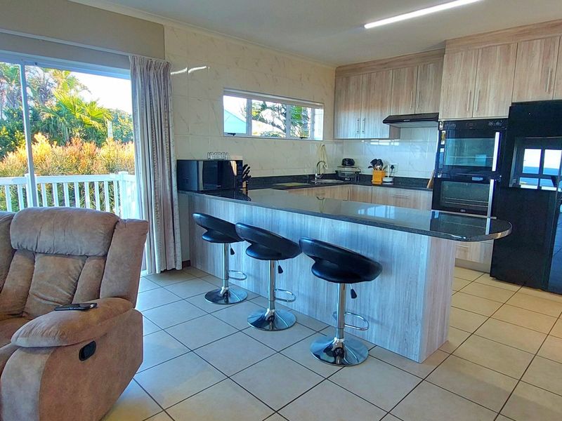 House For Sale In East London - Photo 7