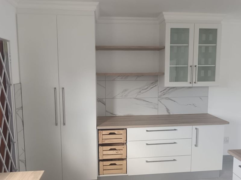 Gated Estate For Sale In East London - Photo 9