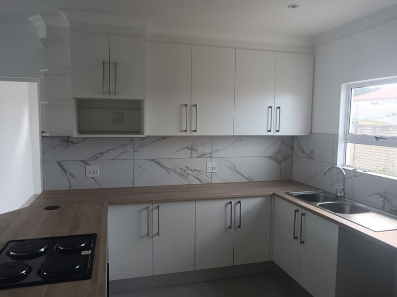 Gated Estate For Sale In East London - Photo 8