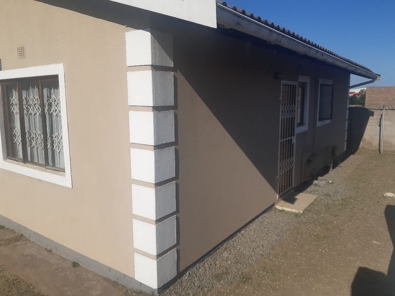 House For Sale In Mthatha - Photo 3