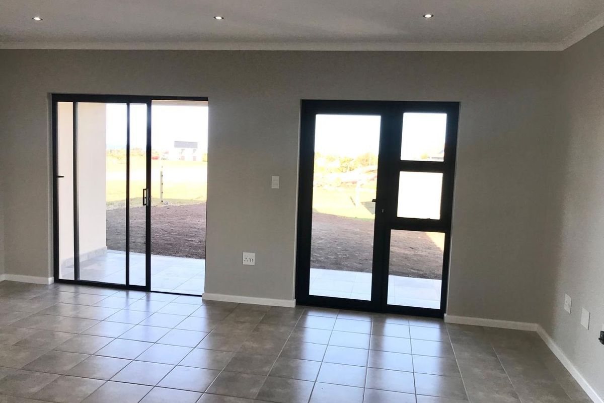 Gated Estate For Sale In East London - Photo 5