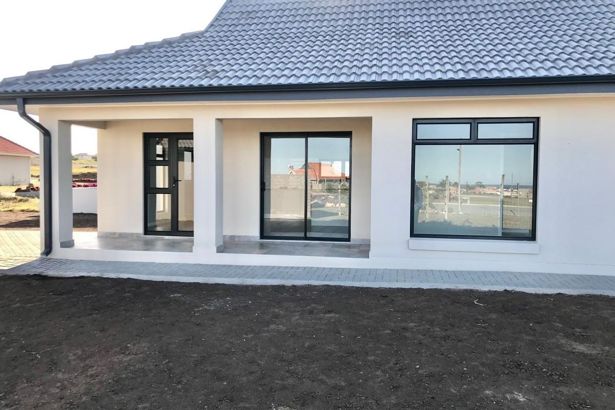 Gated Estate For Sale In East London - Photo 2