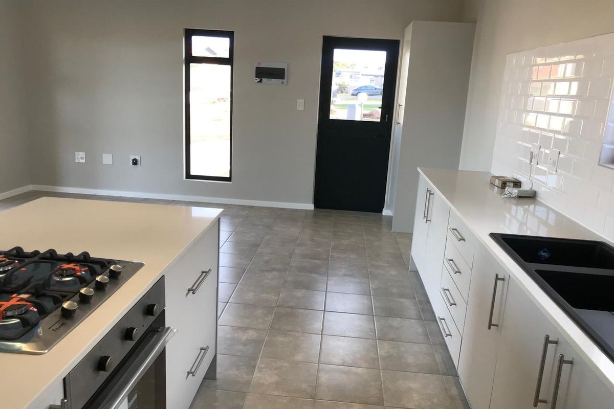 Gated Estate For Sale In East London - Photo 4