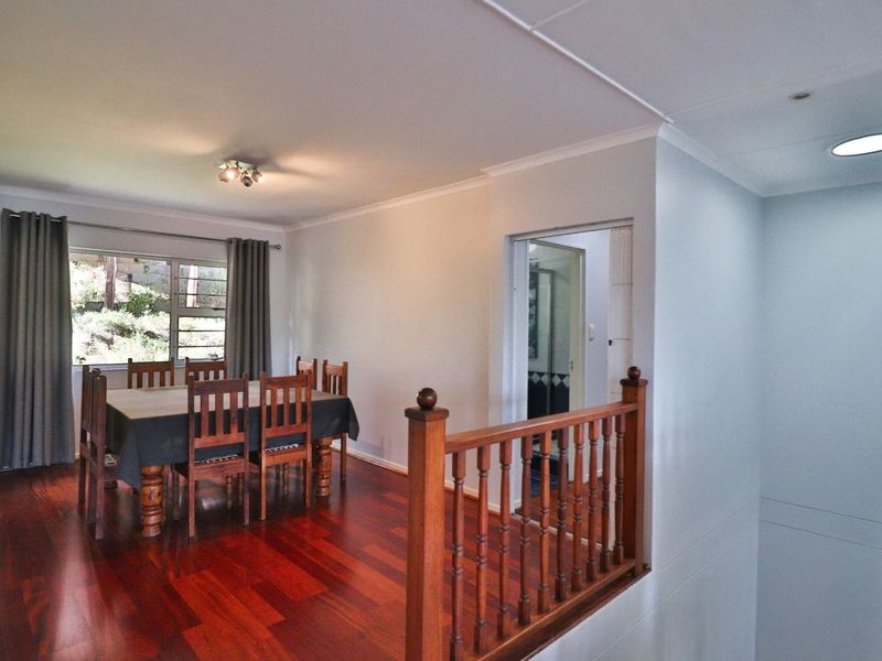 Townhouse For Sale In East London - Photo 10