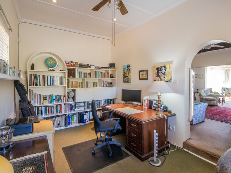 House For Sale In East London - Photo 9