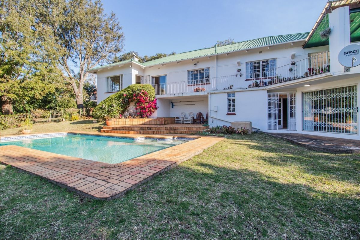 House For Sale In East London - Photo 2