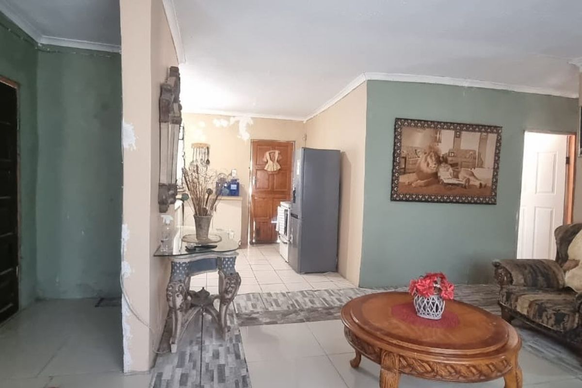 House For Sale In King Williams Town - Photo 5