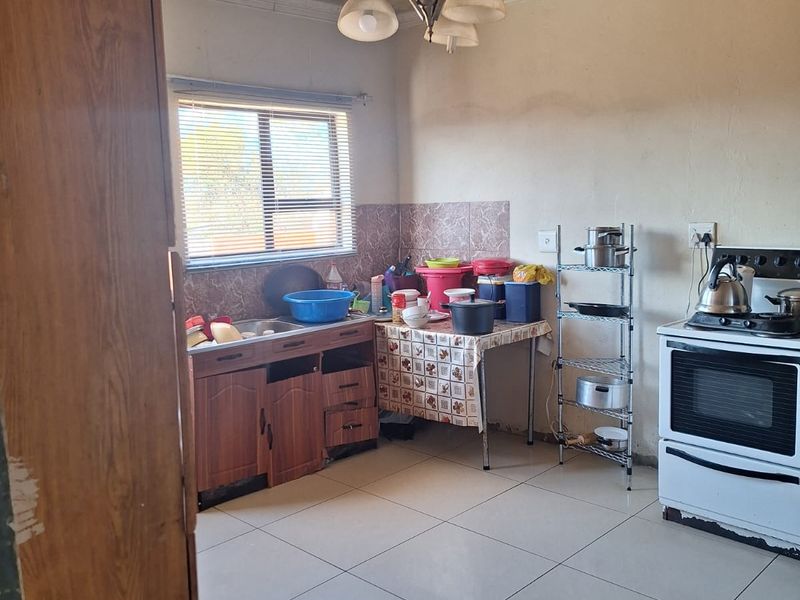 House For Sale In King Williams Town - Photo 8