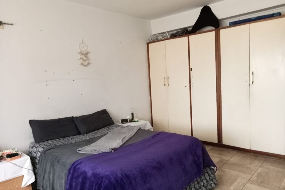 Apartment For Sale In East London - Photo 5