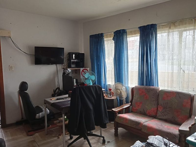 Apartment For Sale In East London - Photo 7