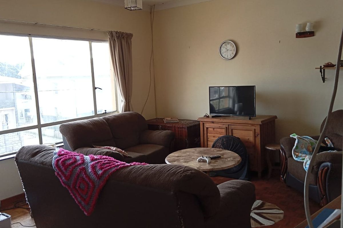 Apartment For Sale In East London - Photo 3