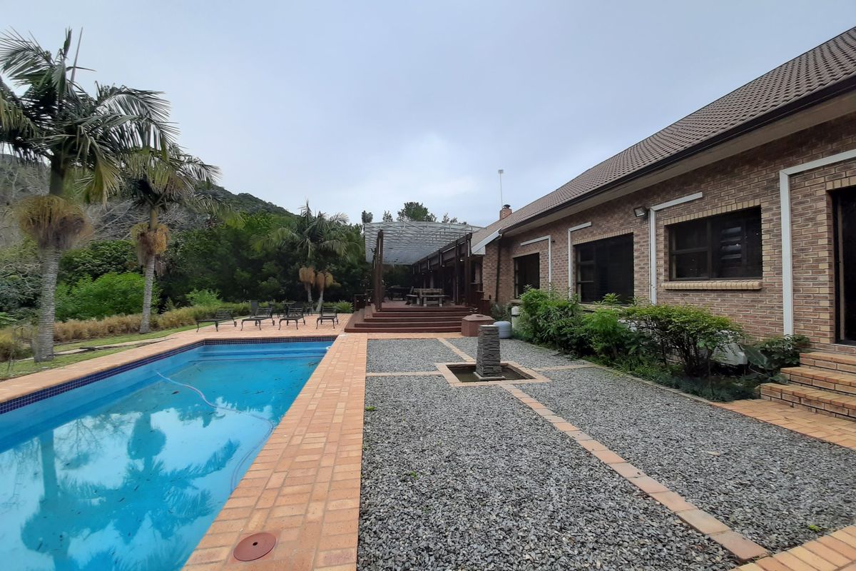 Magnificent Riverfront Estate on 5 036m2 of Pure Tranquility - Photo 2