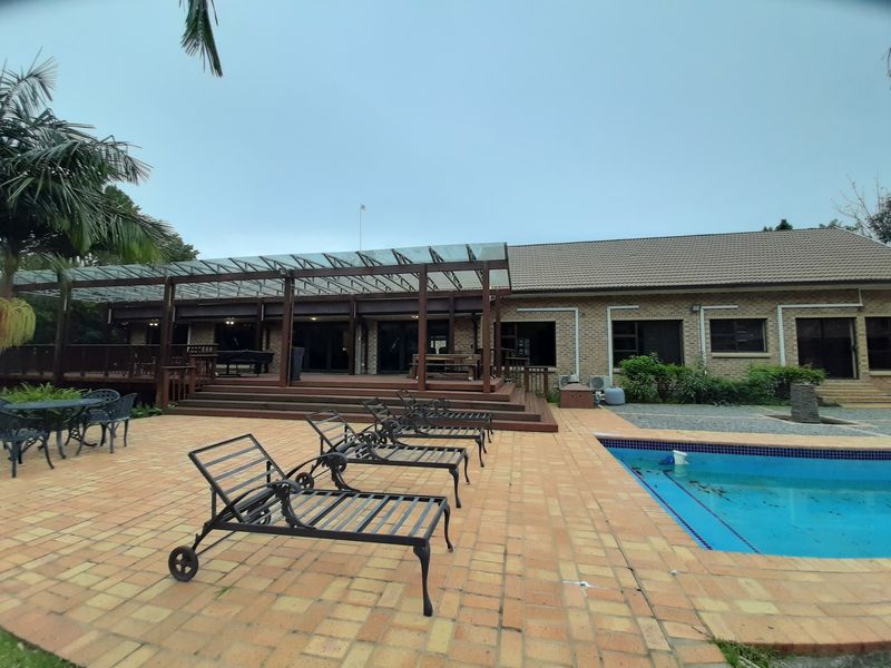 Magnificent Riverfront Estate on 5 036m2 of Pure Tranquility - Photo 3