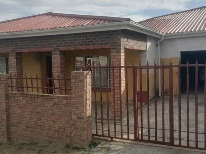 House For Sale In King Williams Town - Photo 3