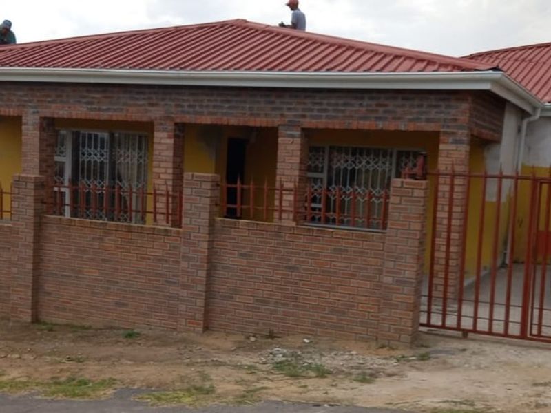 House For Sale In King Williams Town - Photo 4