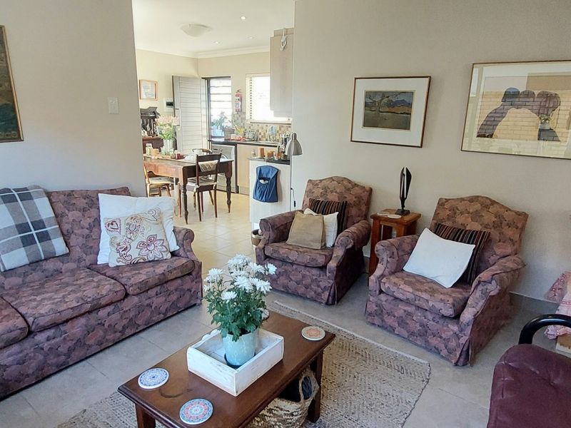 Townhouse For Sale In East London - Photo 4