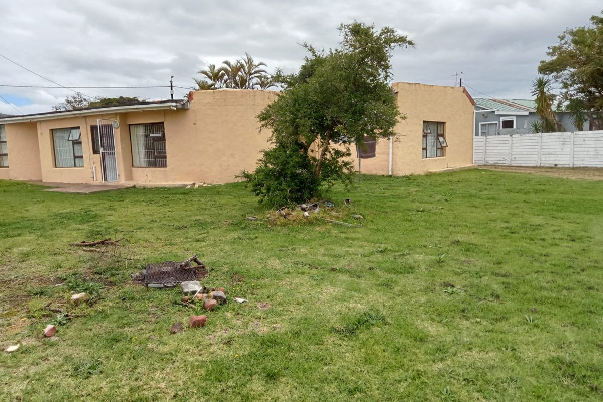 House For Sale In East London - Photo 5