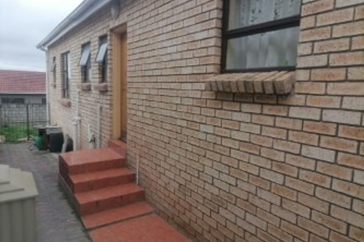 House For Sale In King Williams Town - Photo 5