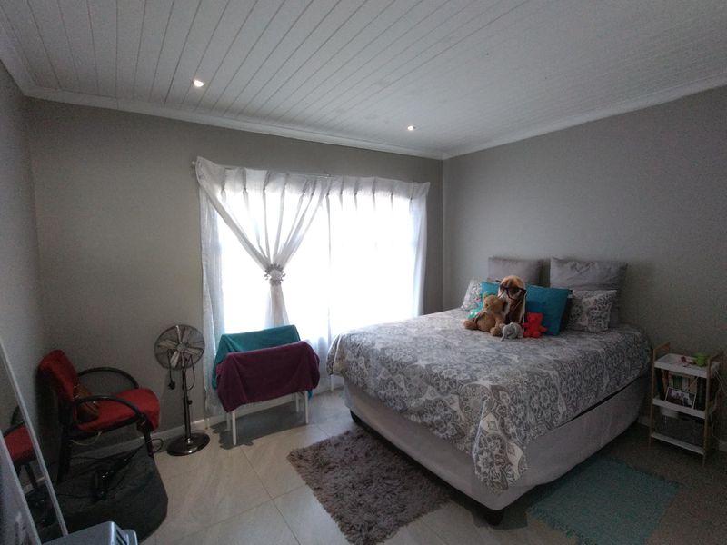 Apartment For Sale In East London - Photo 8